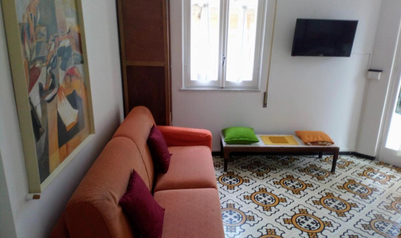 Casa Di Claude Con Posto Auto Apartment Finale Ligure Exterior photo